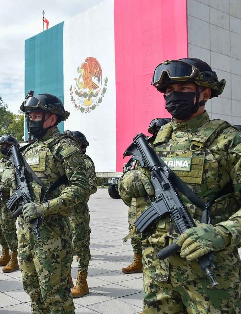InfoXbox_'s tweet photo. Dato curioso: En el 2020, la Secretaría de la Defensa Nacional de México (SEDENA) utilizó el soundtrack de Halo 3 en uno de sus videos OFICIALES. 

No fue la única ocasión en la que ocurrió, pero uno de los videos mas famosos fue el del Centro de Adiestramiento de Helicópteros en Jalisco, donde utilizaron Greatest Journey, una de las piezas más famosas de la banda sonora de Halo 3.