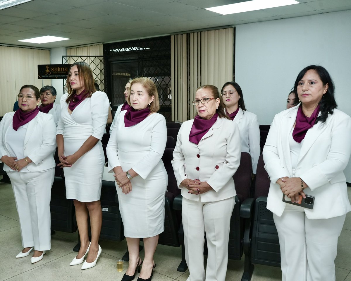 StoDomingoCJ's tweet photo. El director provincial de @StoDomingoCJ, Fabricio Cevallos, participó en el acto de posesión del nuevo directorio de la Asociación de Mujeres Abogadas de Santo Domingo de los Tsáchilas, para el periodo 2026-2028. Éxitos en esta nueva etapa de gestión.
#JusticiaConIndependenciaCJ https://t.co/RMco0DDw3Z