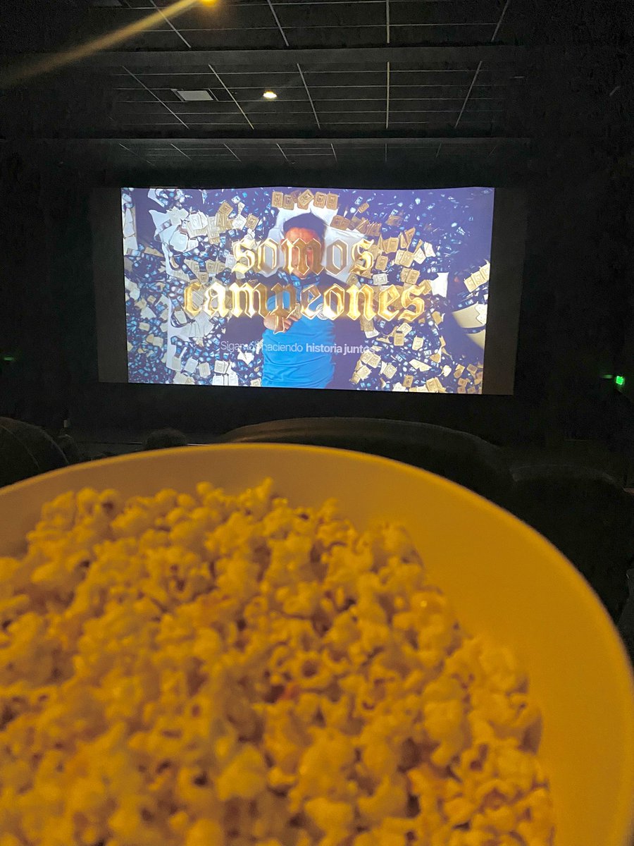ramacorazza_'s tweet photo. Hasta en los cines se lo van a recordar a algunos. 😆 https://t.co/F2oMH1Be31
