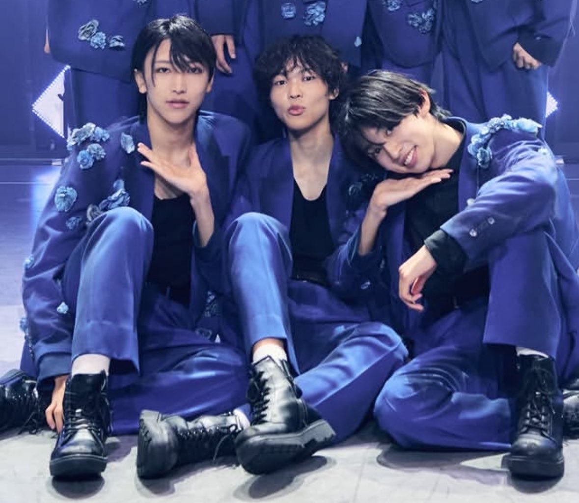 zwrnC7's tweet photo. 💜｢両手に男です❣️❣️｣
(お口が非常に可愛い中澤さん) https://t.co/mrbsrgwTlZ