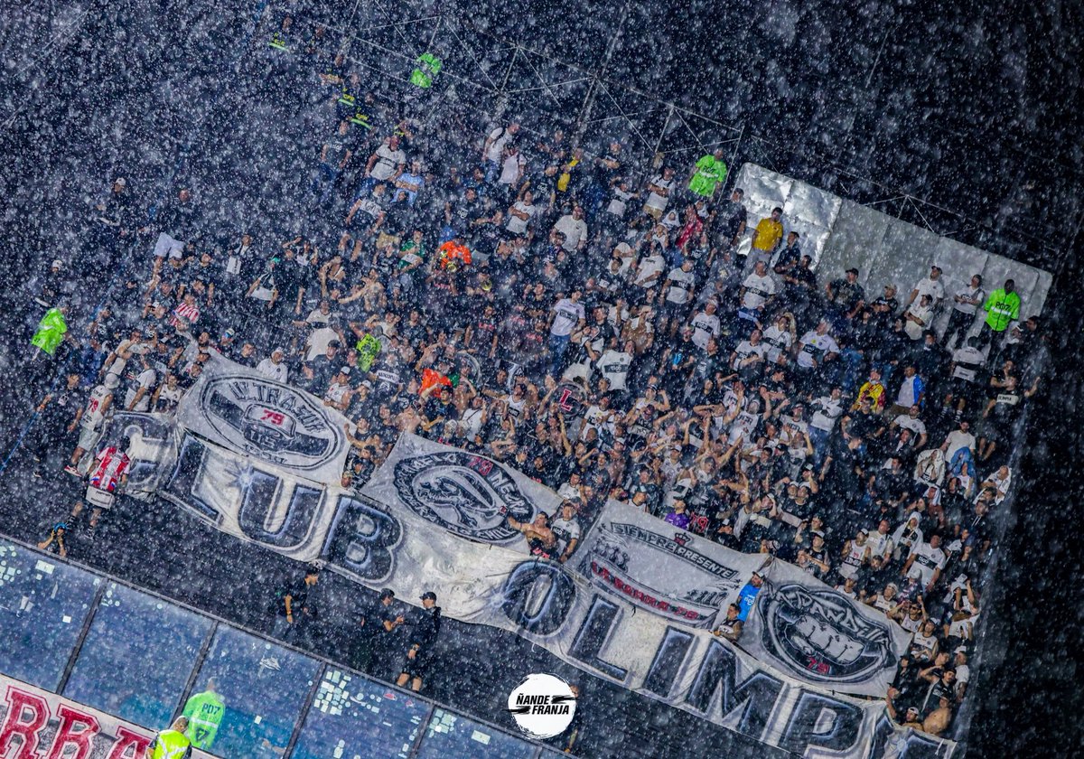 franjeado's tweet photo. El jueves a llenar el Defensores!
Vamos Olimpia! https://t.co/8yXdbQh1nm