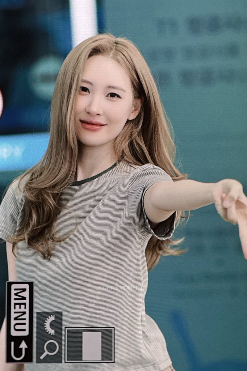 Dearmoment_0502's tweet photo. 260814

잘 다녀오세요😍😍
#선미 #SUNMI https://t.co/KzMmnR7ofU