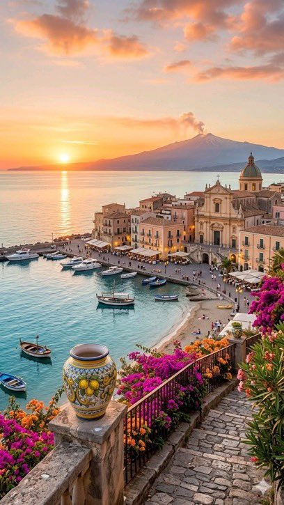 Rachel238c's tweet photo. Sicilian Sunset Over the Mediterranean https://t.co/FJWff39NYn