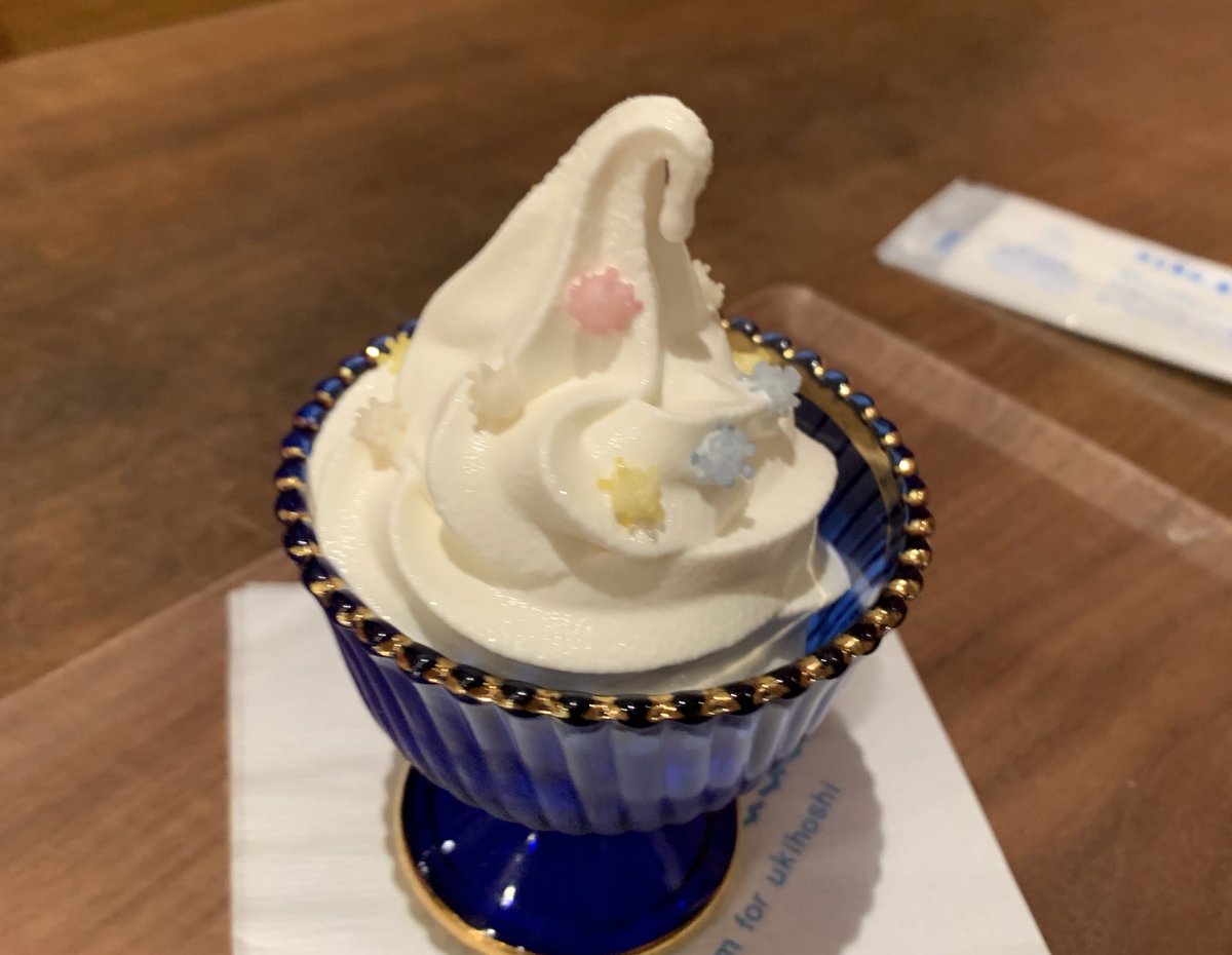 HONiigata's tweet photo. ソフ活をしている私が推す「新潟に来たら絶対食べたいソフトクリーム4選」

①加島屋　おこっぺソフト
②ハッピーショップハッピーターンソフトクリーム
③喫茶UKIHOSHI　浮き星ソフトクリーム
④ヤスダヨーグルトショップ　ソフトクリーム

（´-`）.｡oO（本当はもっともっとたくさん紹介したい） https://t.co/8Mg8AiOnJ0