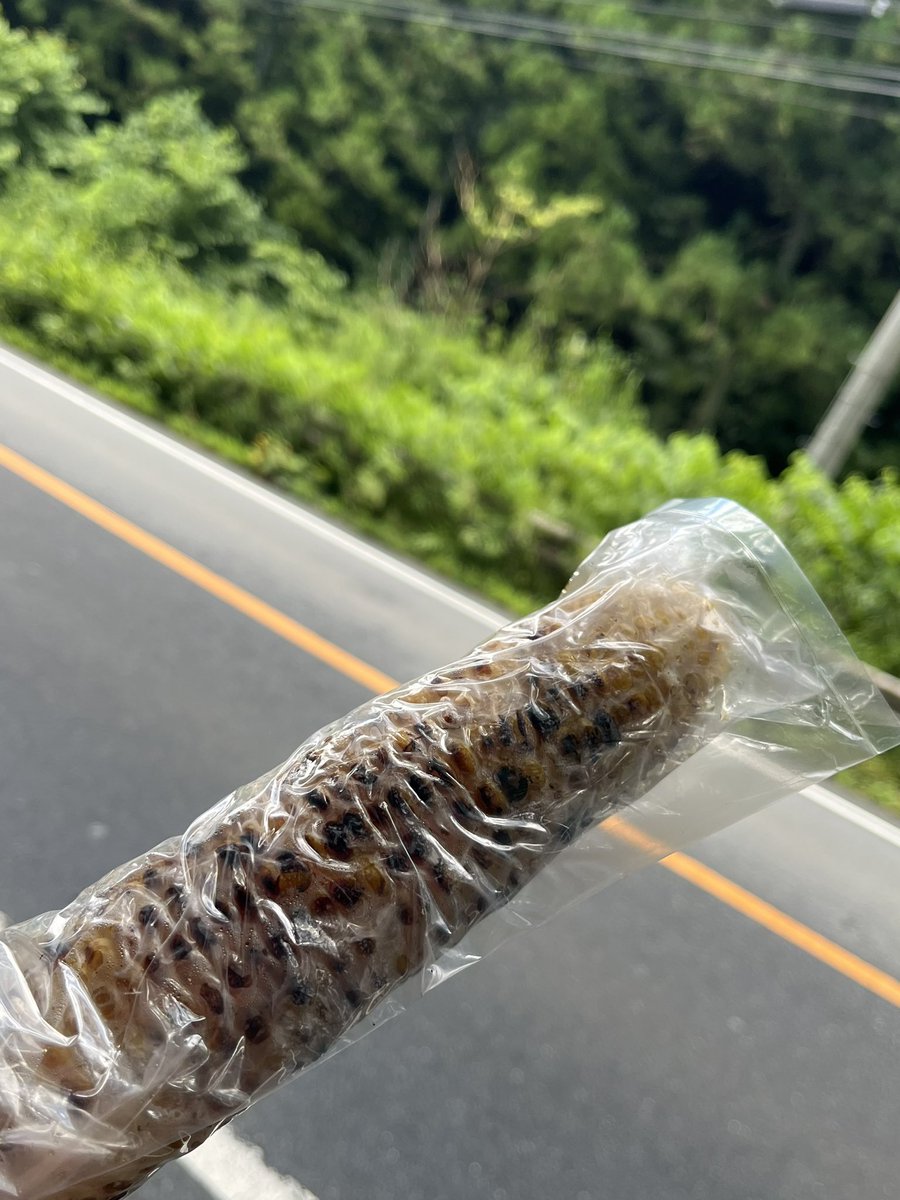 GomaMasu's tweet photo. 焼きたて
熱い🌽 https://t.co/r7DxWqdnCd