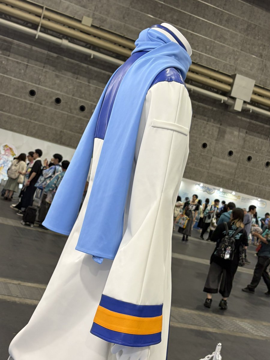 blizzardFRG's tweet photo. すごいここ　一生いたい
マネキンの指が白いのが超興奮ポイント���んですけど
そして靴は相変わらずだいぶ謎だね… https://t.co/Sv1PChejuL