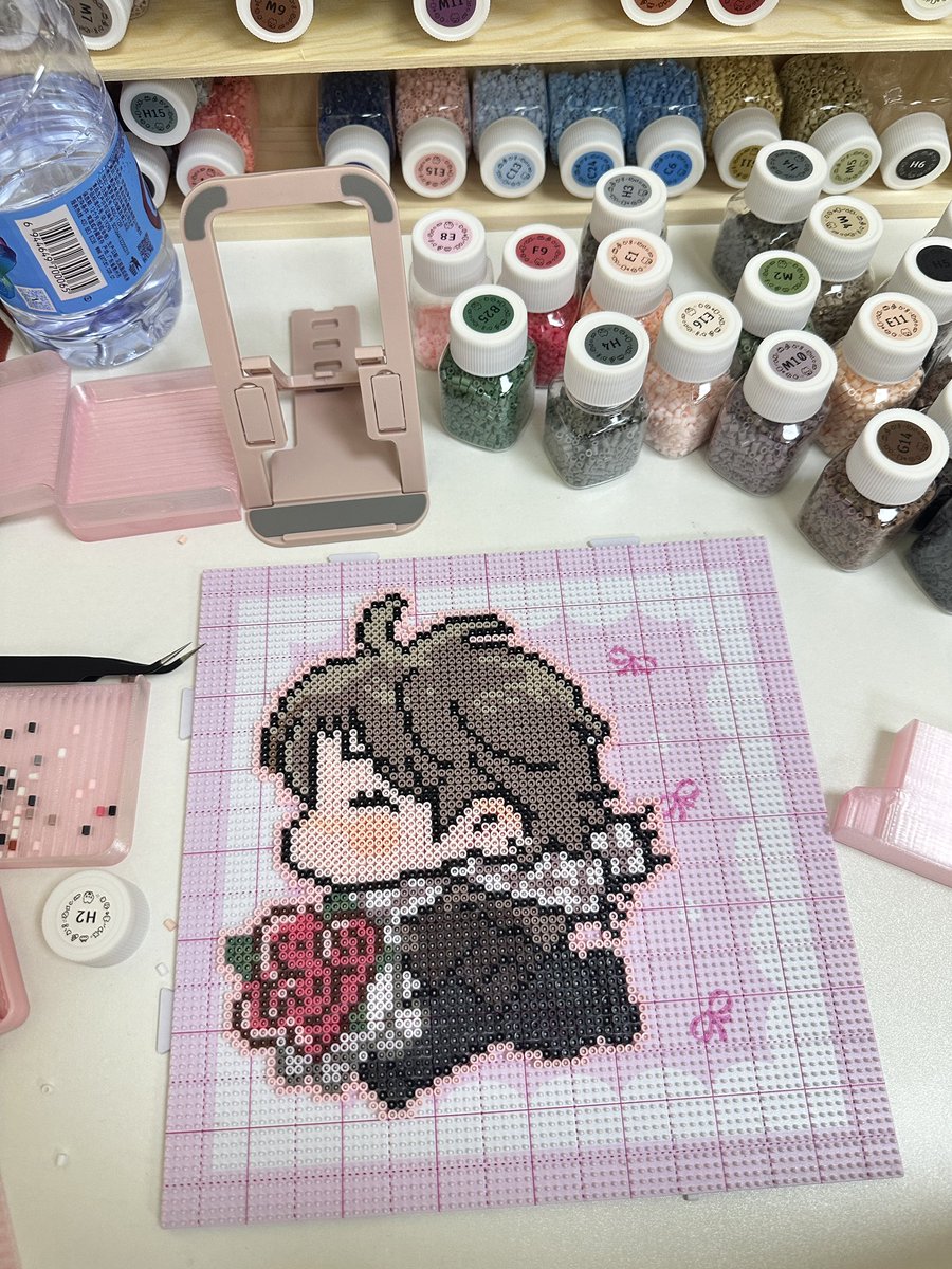 aveyui233's tweet photo. It took six hours for two. So cuteee!#너는나의세상 #YouAreMyWorld  @ppuaaang_ https://t.co/g85C2sAgX6