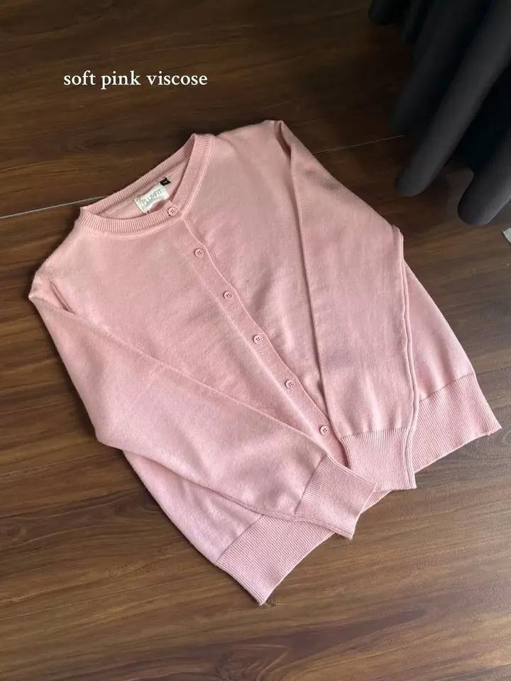 Raradew0's tweet photo. SUNGKEM DULU 😭🙏
Not gonna lie, atasan local brand bagus2 bgt ya sekarang. Koleksi-nya manis, motif dan warnanya cantik kebangetan! 🥺🤍✨
https://t.co/xslAHbCri0 https://t.co/iKt2o8C6j5