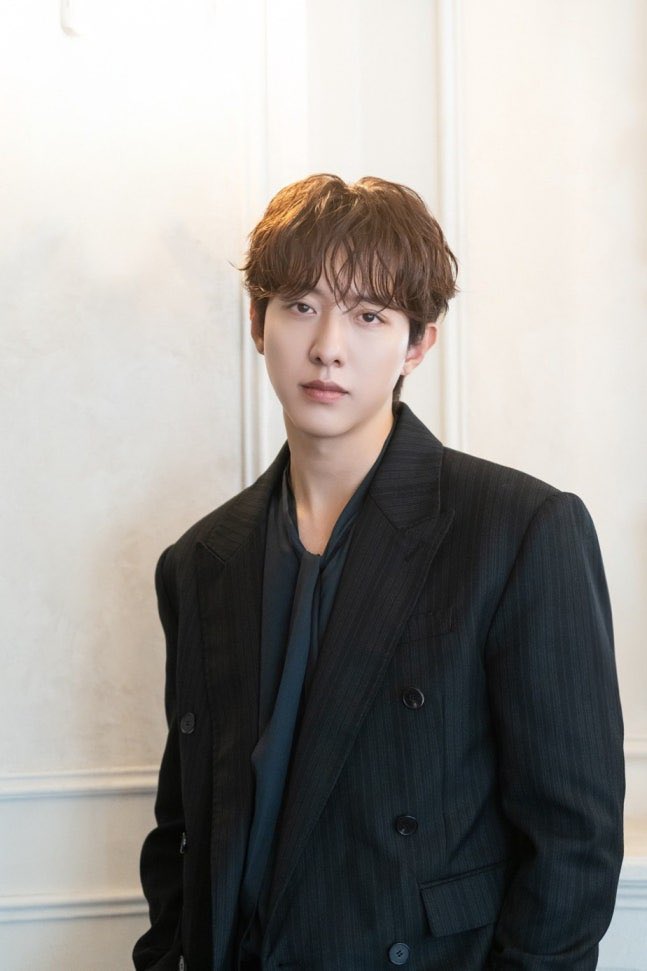 HappyJS_JP's tweet photo. CNBLUE イ・ジョンシン、「ボスの露骨な好み」に出演…小児科専門医役［公式］
(출처 : 네이버 연예) 

🔗https://t.co/LachLguft0

#CNBLUE #씨엔블루 #이정신 
#ジョンシン #LeeJungshin
#보스의노골적취향 https://t.co/Gsl3jWBD2C