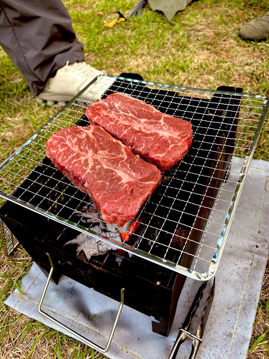 yoshi2309154's tweet photo. 食べに食べて飲みに飲んで　50代4人で何十年ぶりに花火もして若い頃に戻ったようでした🫶30年来の友達🤝夫婦同士でずっとこうやって遊べるなんて幸せすぎる☺️ https://t.co/Z7d9QN8H4X