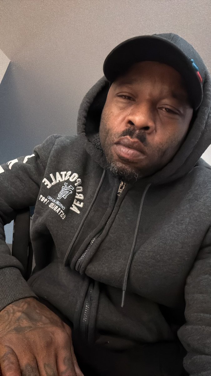 true_sight1's tweet photo. “A bit scruffy. Should I shave or nah?” https://t.co/Igccyx3eQ7