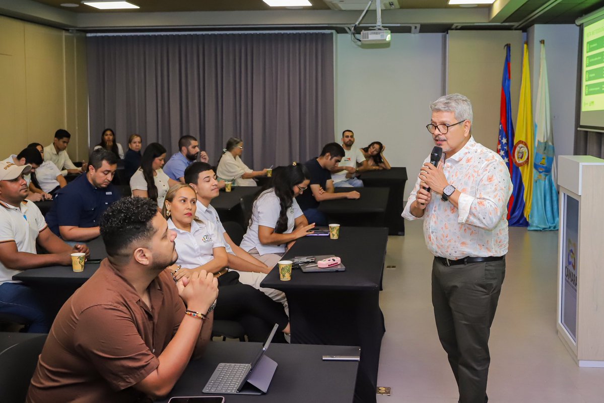 CamComercioSM's tweet photo. Lanzamos junto a @ICONTEC una nueva apuesta para fortalecer el tejido empresarial del Magdalena.

A través de formación, diagnóstico, acompañamiento y certificación, las empresas participantes podrán mejorar sus procesos, adoptar buenas prácticas de gestión y avanzar hacia estándares reconocidos nacional e internacionalmente.

Súmate a la #RutaDeCrecimiento y aprovecha espacios como este para fortalecer tu empresa y acceder a nuevas oportunidades.