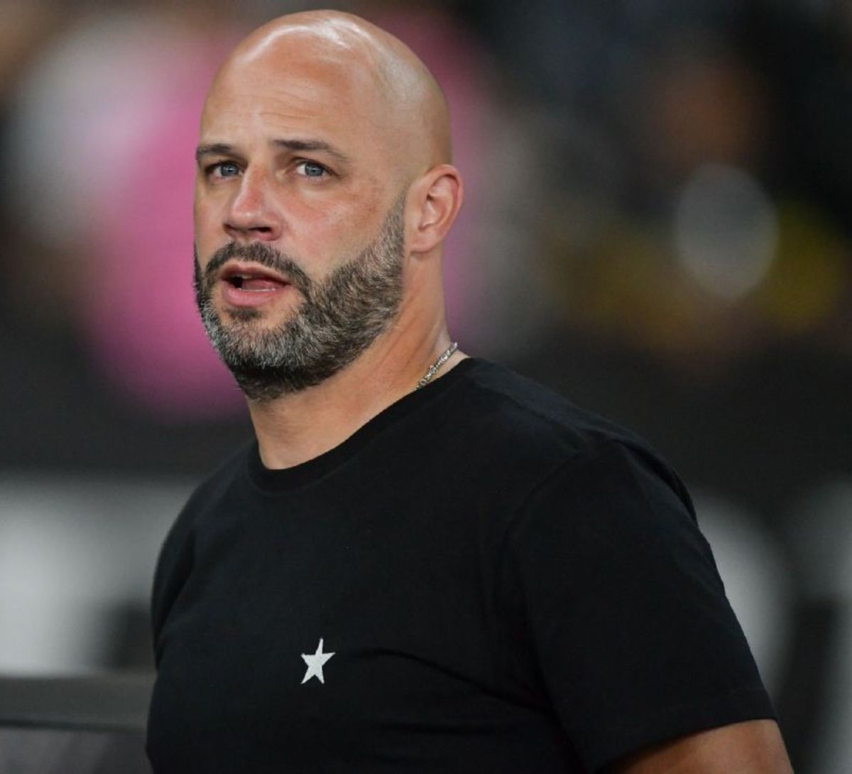 lucasfrazaobfr's tweet photo. Franclim Carvalho:

Eliminado pela Chapecoense 
Brigou com todos em favor do Neto
Perdeu pro Remo de virada em casa
Empatou com os reservas do Fluminense
Responsável pelo maior vexame internacional da história do Botafogo 
4 gols no primeiro tempo após 30 anos https://t.co/f2wp2CW2Z6