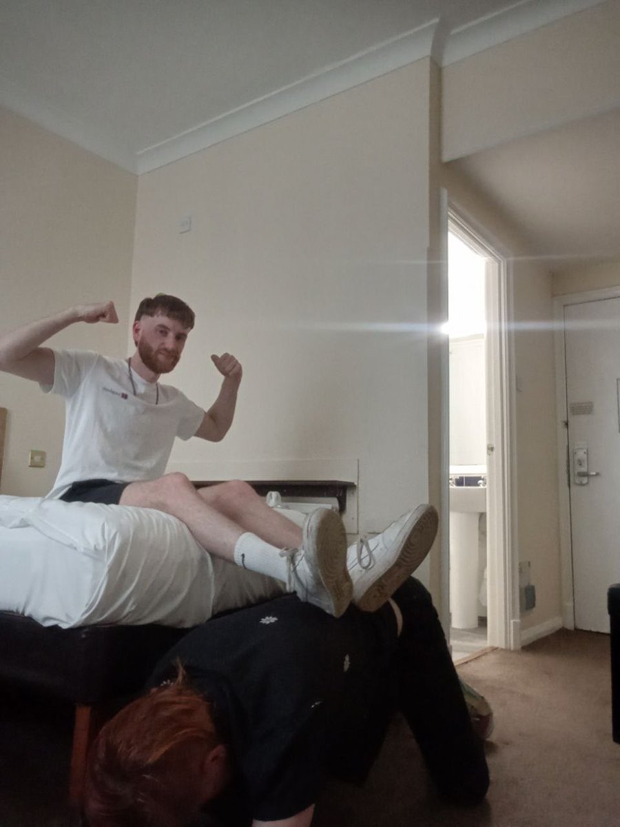 mastermikey02's tweet photo. what a good footstool @BlakeRiley_Sub is for gods like me 
be you boys wish this was you huh😂

18+ consensual https://t.co/LSkaxtmZTS