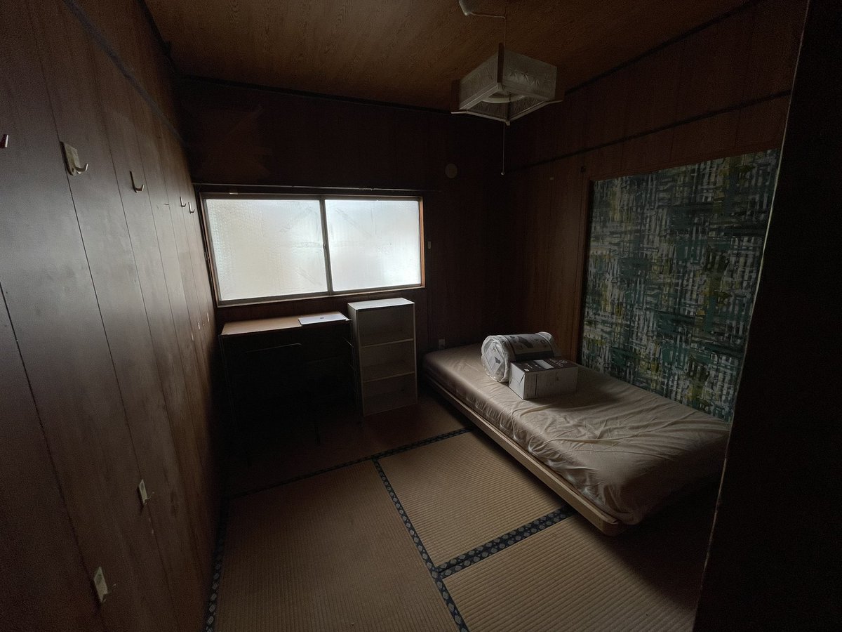 eric7blog's tweet photo. 被災者の方へ

富津市金谷のシェアハウス空き部屋あります。大網白里の被災者の方。

数日程度でしたら無償で部屋提供します。長くなる場合は宿泊費は要相談です。 https://t.co/qPMFxradkf