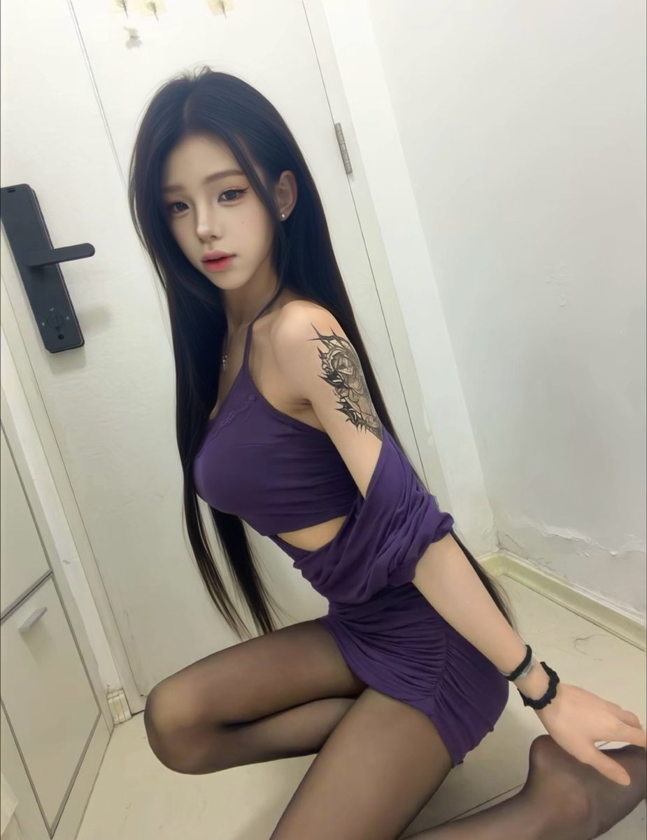 Tsxiaoyuls7a's tweet photo. 郑州 视频过门送 主页过🚪➕🐧 #郑州ts #郑州人妖 #大吊萌妹 https://t.co/RoO8E91lMZ