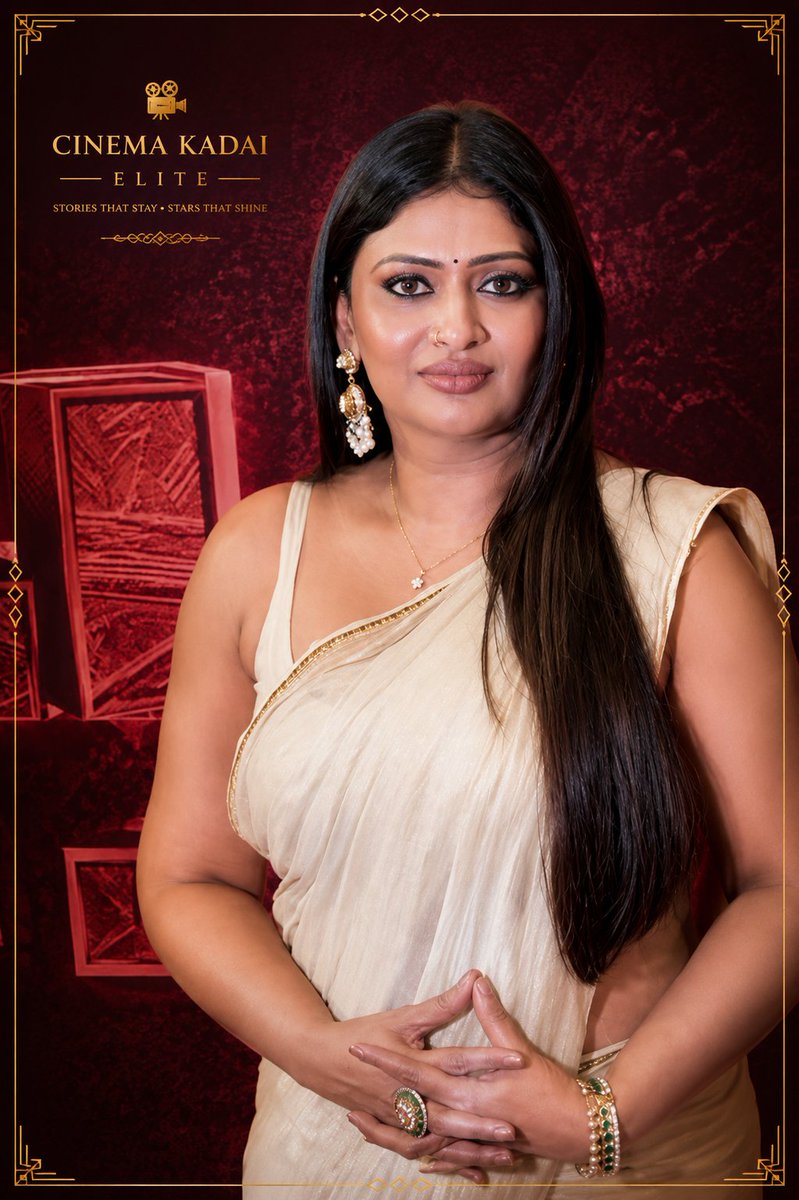 cinemakadaiz's tweet photo. #GeethuMohanDas - In a Saree Look - at #ToxicTheMovie Musical Event Mumbai 🔥✨😍

Toxic director raising the temperature of Mumbai 🌋🔥 https://t.co/GXS2OT462E
