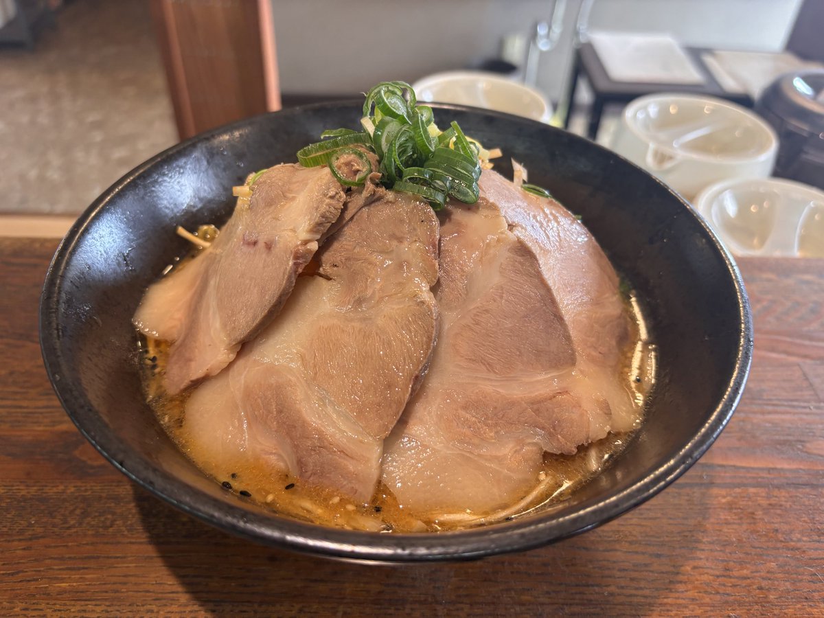usodappeR294's tweet photo. おはようございます☀
本日も通常営業となります。
ご来店お待ちしてます✨ https://t.co/QowZtaRXjA