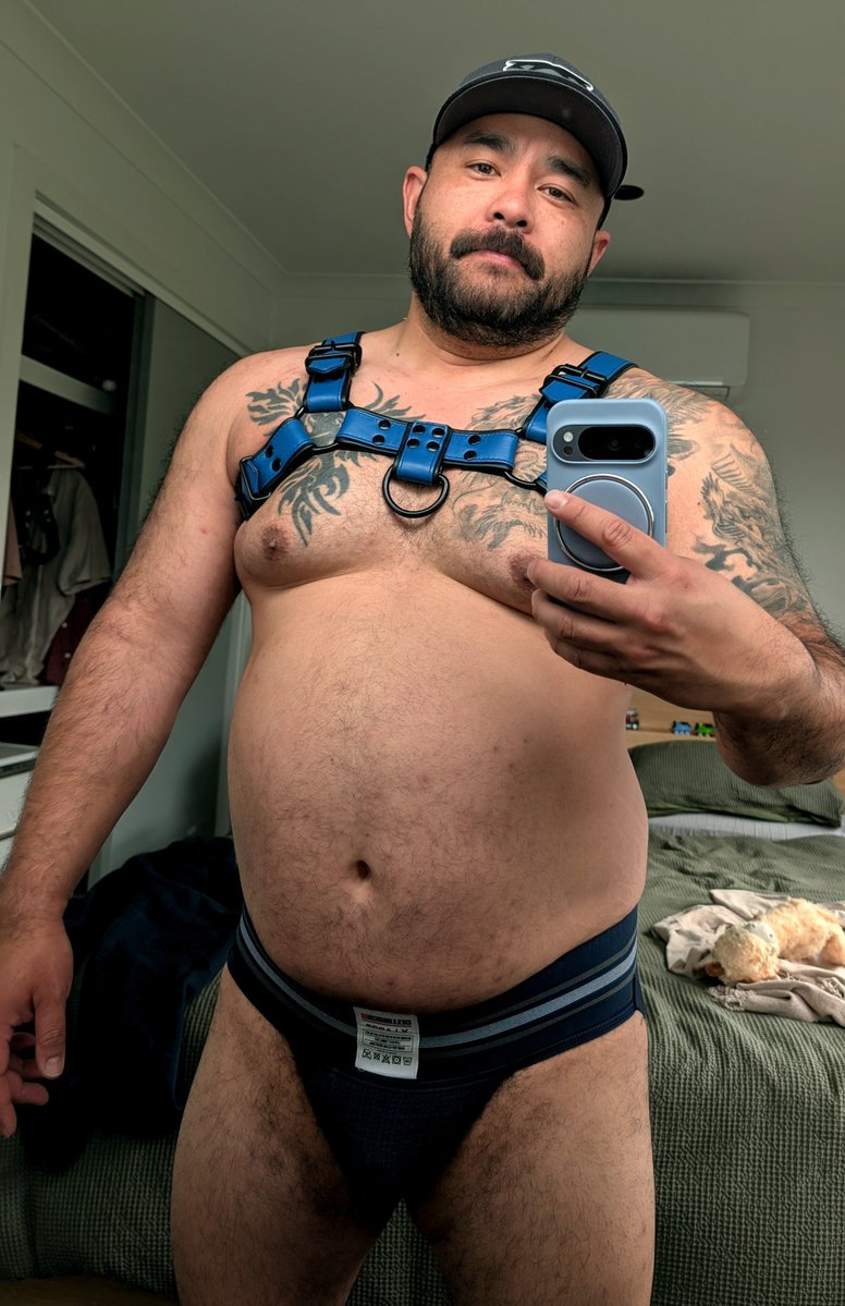 thiccnd's tweet photo. TGIF https://t.co/q3HiXlIV8M