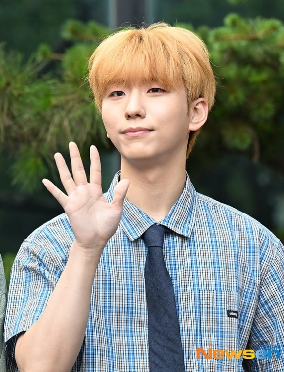 Kstyle_news's tweet photo. “脱退”Xdinary Heroes ゴニル、過ちを認め謝罪も…JYPとの契約解除に「最後までチームに残りたかった」
https://t.co/J6QQlHxOqe https://t.co/uJ47GXwEQI