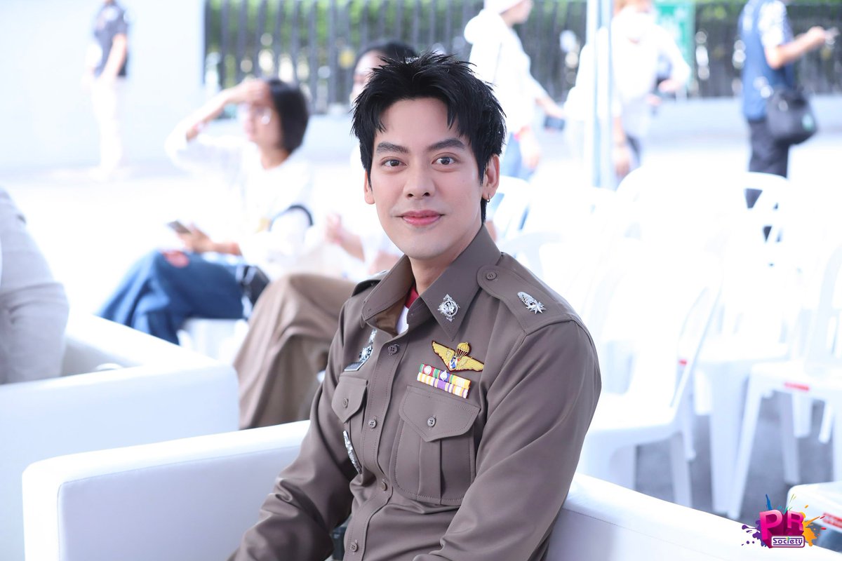 PRSocietyNews's tweet photo. คุณสมิงก็มารายงานตัวแล้วครับ

PIL PRESS AND PRAY
#วันของที่รักสารวัตรเธียร์ 
#TaeDarvid https://t.co/phCQY4NVrh