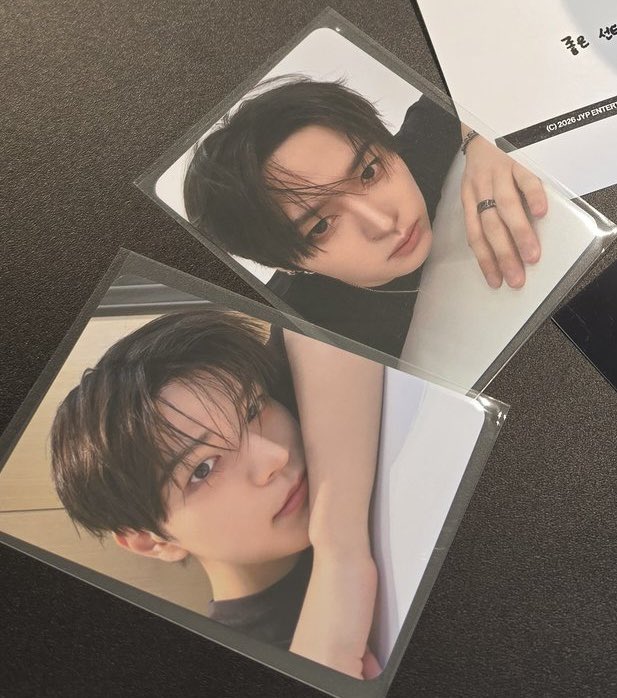 onged95's tweet photo. omg they look so cute😭 https://t.co/d6OxSzK2d3