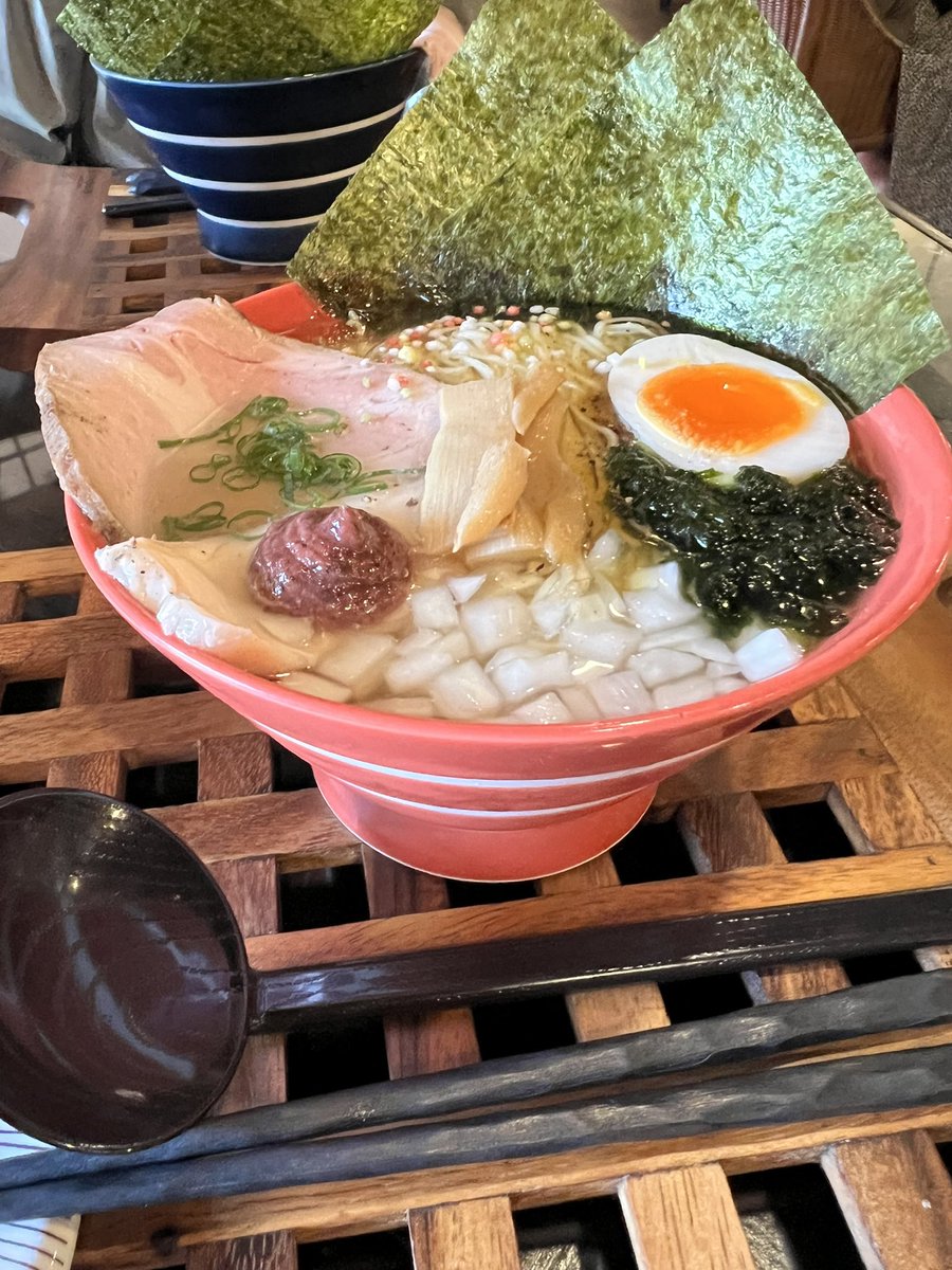 GUINNESS_PINTDE's tweet photo. 冷やし塩ラーメンで、さっぱりと♪ https://t.co/hj9tRBWO7B