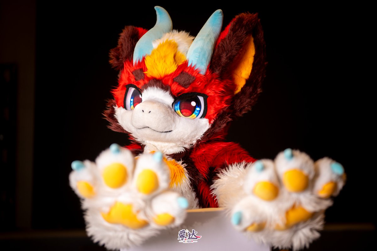 StarFire_fur tweet picture