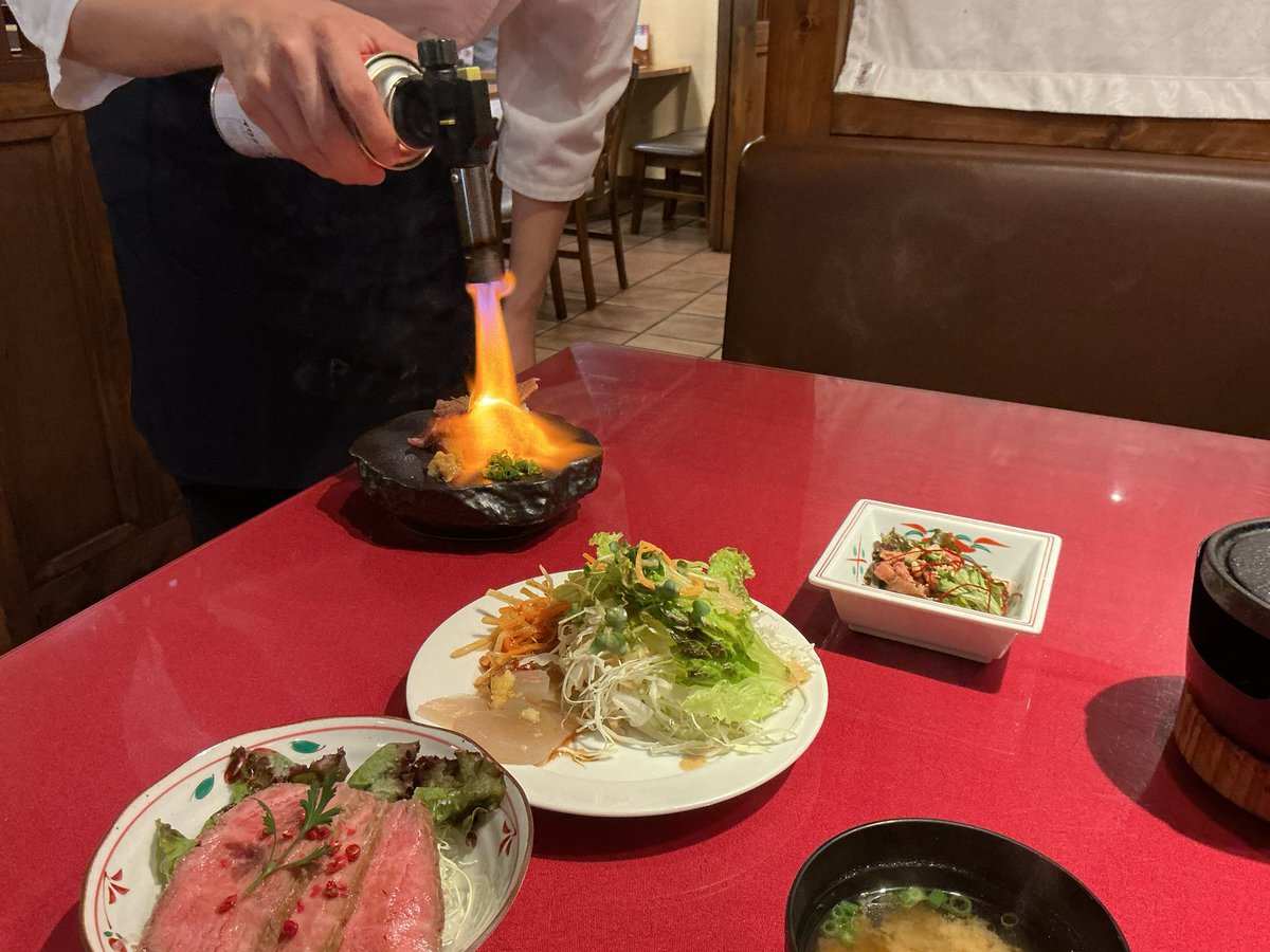 tk3_shiotan's tweet photo. 帰ってからまた仕事頑張るってことで… https://t.co/KeStJx3IYb