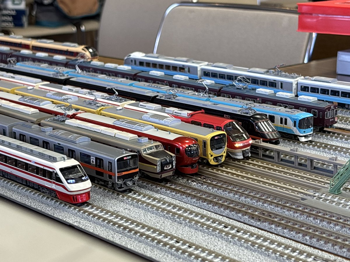 Otsuka11201's tweet photo. 電車でD競技仕様車両ミーティングが開始
まじで楽しい
車両は自分と@AstraeaDenD さんの共演 https://t.co/OxqgMbC9JC