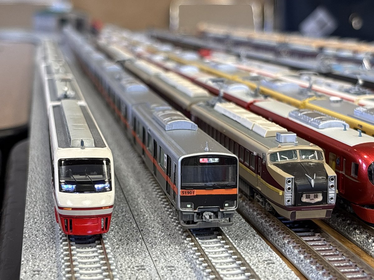 Otsuka11201's tweet photo. 電車でD競技仕様車両ミーティングが開始
まじで楽しい
車両は自分と@AstraeaDenD さんの共演 https://t.co/OxqgMbC9JC