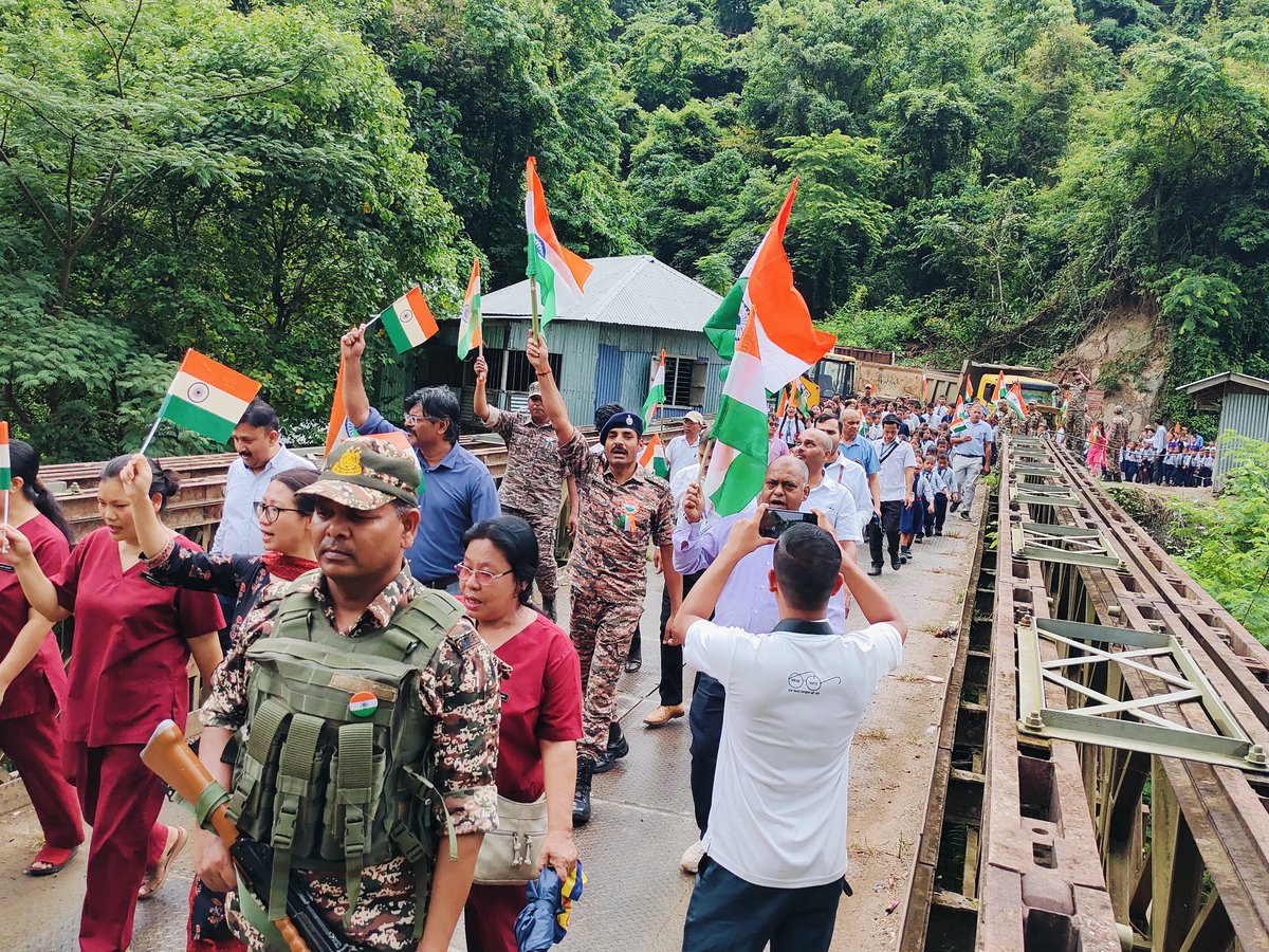 AkaaleeN's tweet photo. @fahad_kahut "India is your father!"

No room for Pakistani propaganda in Nagaland. Stop interfering, stop spreading misinformation, and respect India’s sovereignty.✍️✍️✍️✍️✍️ https://t.co/HCeVm3Hfec