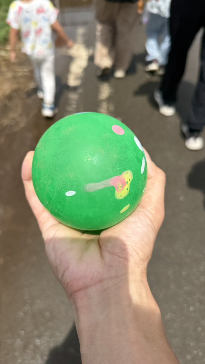 evlend00's tweet photo. 螺旋丸の修行してる https://t.co/qSFWsd1A6L