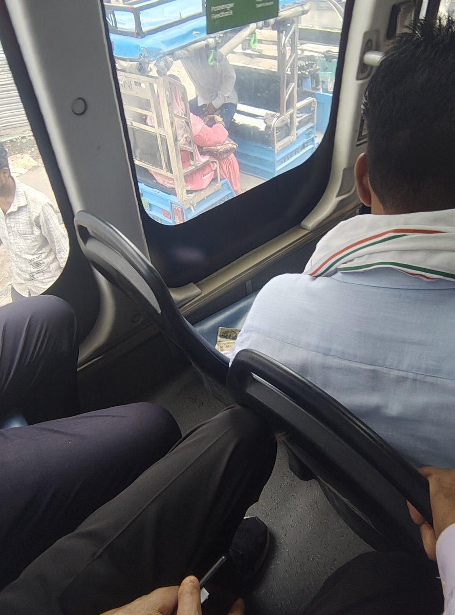 royanurag90's tweet photo. @CMRekhaGuptaFC @dtchq_delhi @dtchq_delhi @CMRekhaGuptaFC waise to seat hi avilable ni hoti but kuch busese mai conductor ko 2 seat chaiye hoti hai one for keeping money and another for him. And bus mai jagah ni hoti hai baithne ki but bus conductor need two seat..
Short bus service - excessive passanger https://t.co/QB0Npvg7t2