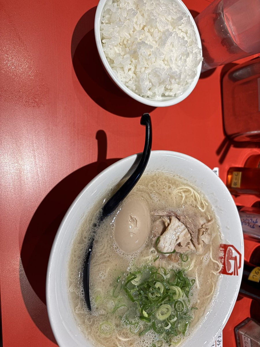 kinsanTCGplayer's tweet photo. 福岡着いたね https://t.co/Nl3YDg2KFZ