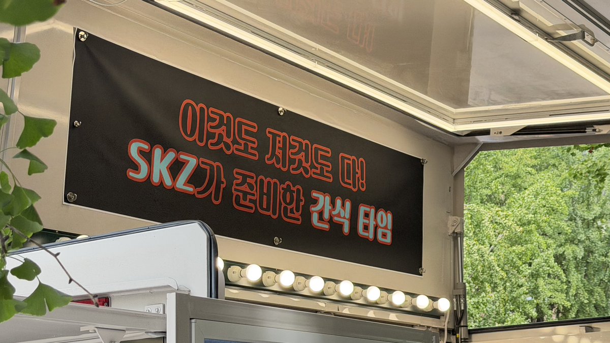 hynzini's tweet photo. 그래도사랑하시죠?
ㄴ네..... https://t.co/0dJQOjeRwk