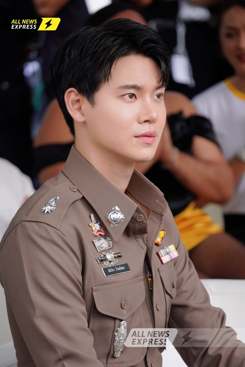 ALLNewsEXPRESS1's tweet photo. สารวัตรกับที่รักของเขา!!  “หยิ่น - วอร์” นำทีมร่วมพิธีบวงสรวงซีรีย์เรื่อง ”ที่รักสารวัตรเธียร“

PIL PRESS AND PRAY
#วันของที่รักสารวัตรเธียร์
#yinyin_anw #warwanarat https://t.co/YAURuacVJ2