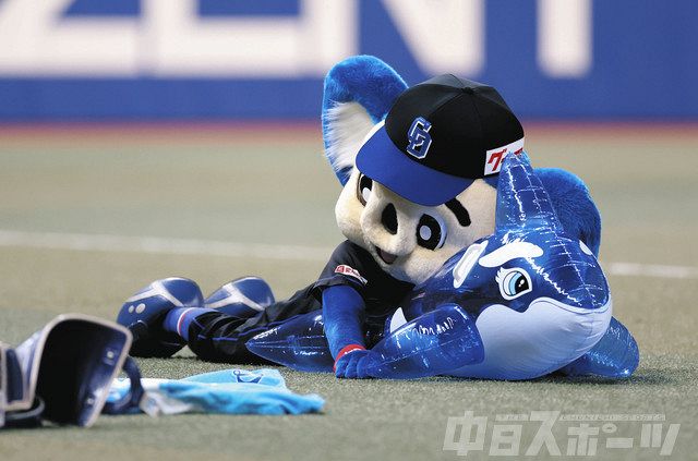 gnomotoke's tweet photo. 中日―DeNA　ドアラ：中日スポーツ・東京中日スポーツ https://t.co/05fOcESIMH https://t.co/lecjFajcS4