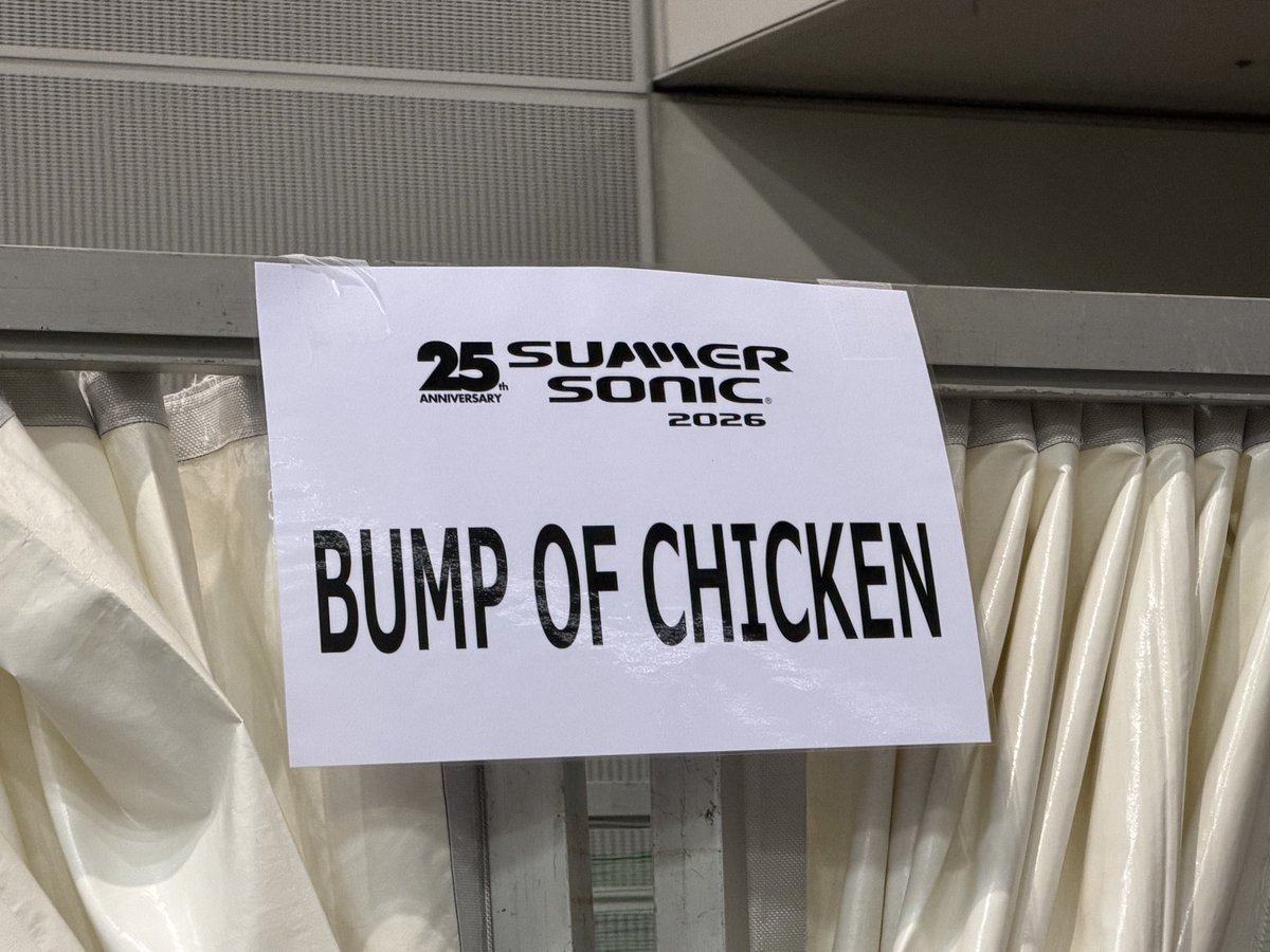 fy_BOC_s2002's tweet photo. サマソニに来ているよ

サマソニの色んなところにBUMPの名前があるのが本当に嬉しい https://t.co/x3J9NtlRiZ