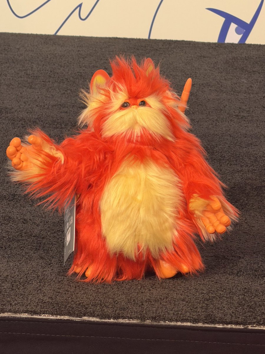 D23でキャプテンEOの ファズボールのぬいぐるみ販売✨ キャプテンEO 40