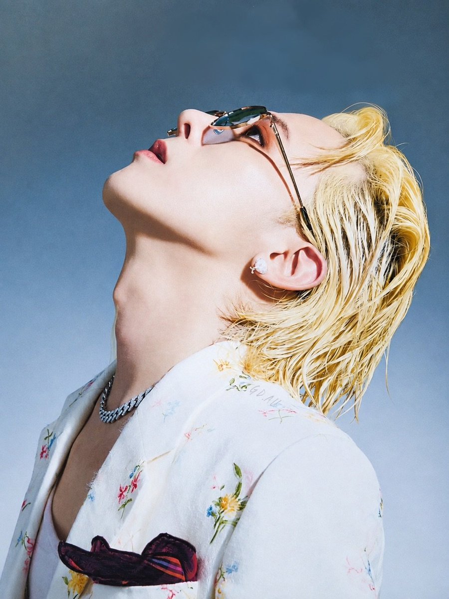 Coup_dEtat5's tweet photo. KWON JIYONG I'M NOT YOUR STRONGEST SOLDIER 🧎🏻‍♀️

YELLOW HAIRED #GDRAGON SERVING LOOKS! https://t.co/XPdgh1jjpD