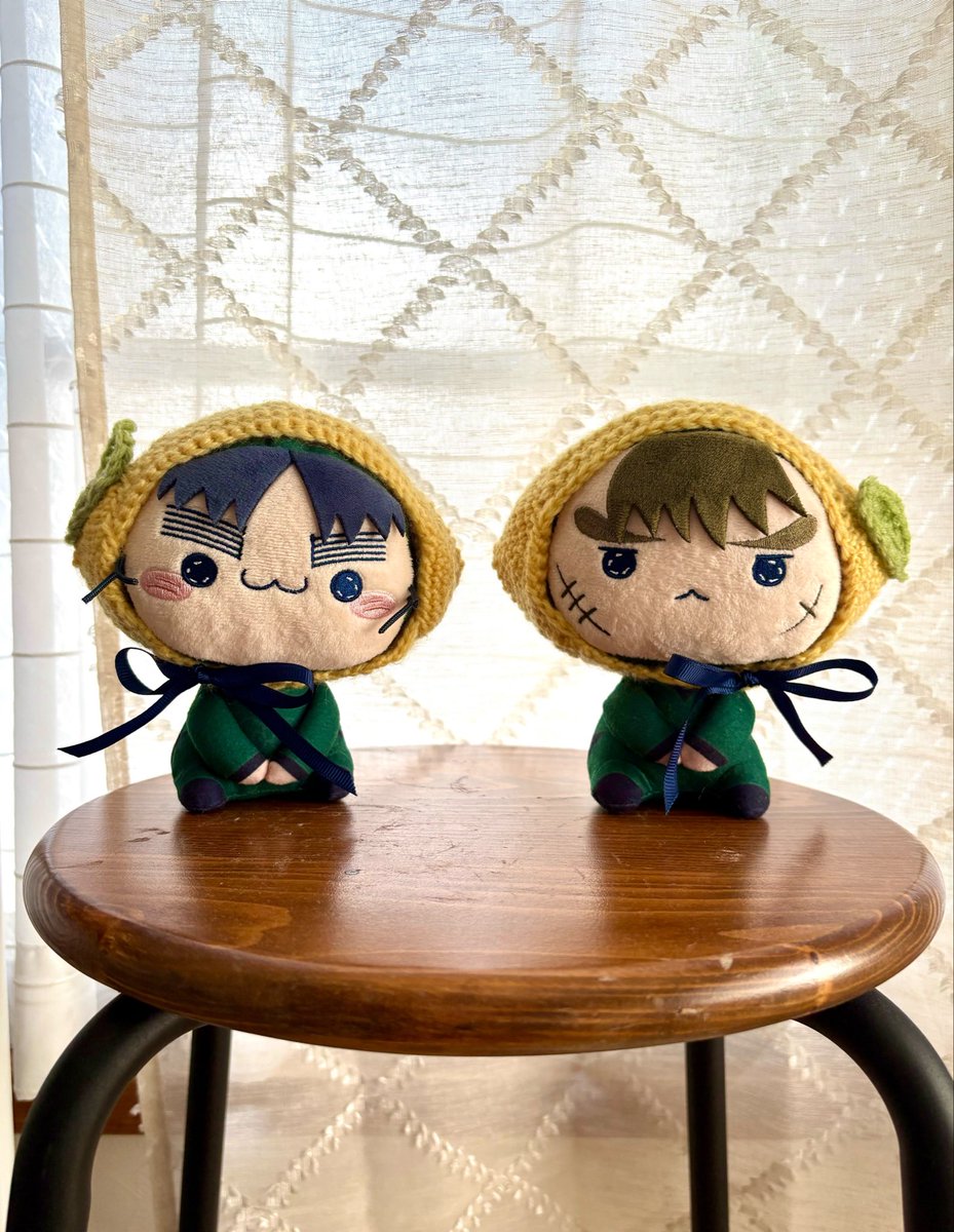 SOU05yr's tweet photo. 8月なのでさっぱりレモンの被りものを編みました🍋
夫にいや、オムライスやん笑と言われて、悔しいです。もう一回🍋チャレンジしようかな笑
＊投稿あげ直しました💦
#rkrnぬい撮り部 https://t.co/cwnmV6gZB2