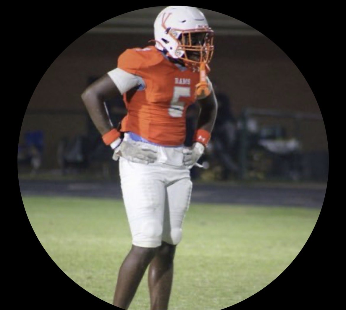 VALLEYALRE16's tweet photo. @Recruiting_List https://t.co/iT4Ga49sLG https://t.co/OXyb53ADn3