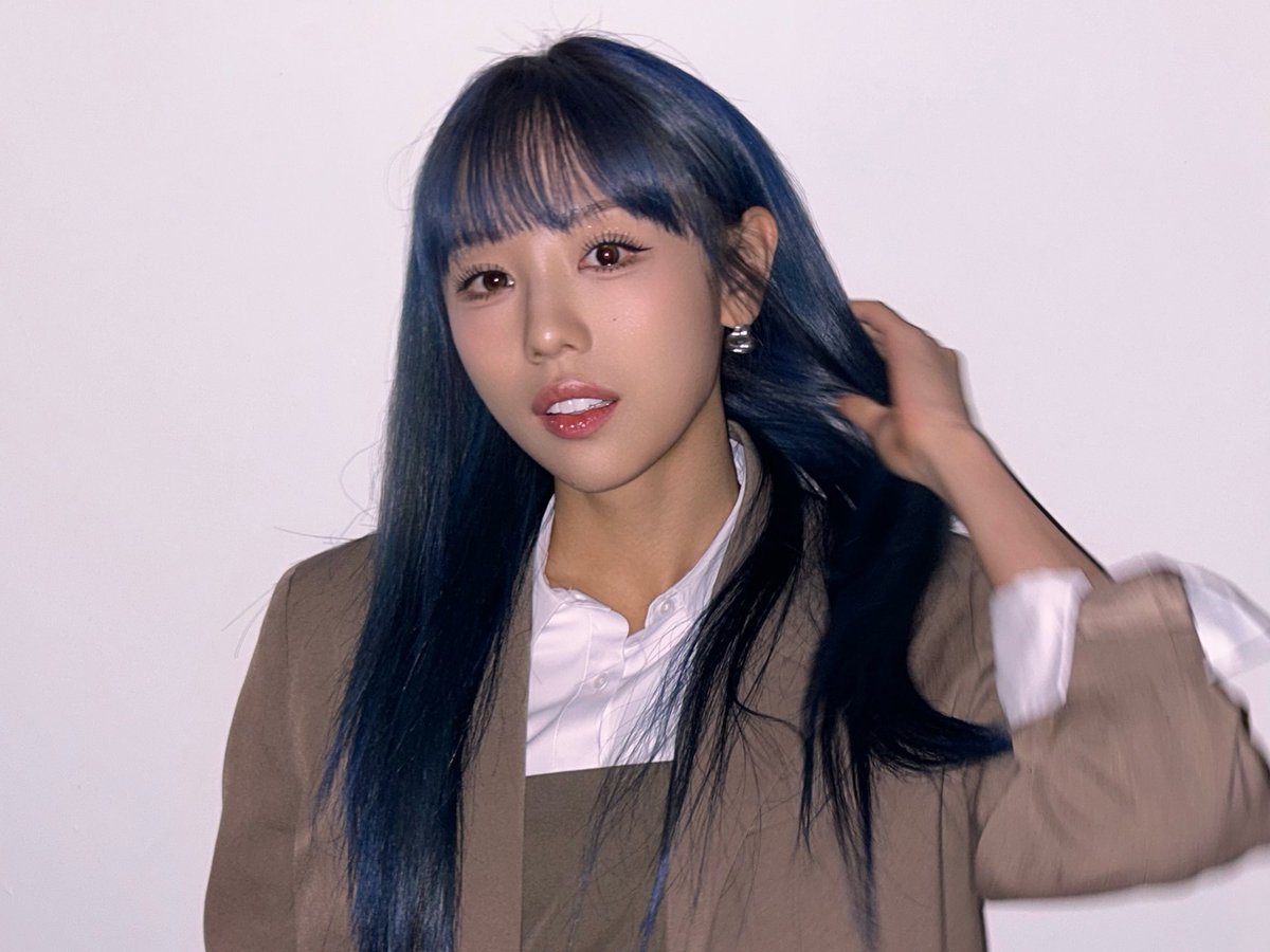 Off_the_QE's tweet photo. 맛쩜🤎🤎🤎

#QueenzEye #퀸즈아이
#WONCHAE #원채 https://t.co/pnJn4SRLM9