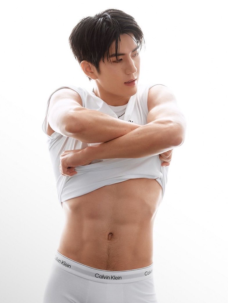 Afterstory9's tweet photo. Sea with Ck .

CALVINKLEIN FALL 26 WITH SEA

#Sea_tawinan @Sea_tawinan 
#CalvinKlein #ซีทวินันท์ https://t.co/RGwc2HRZ7v