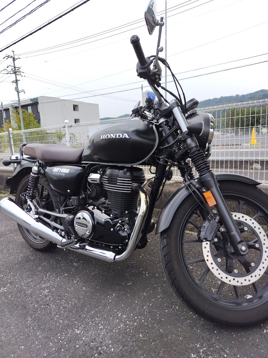 TengS97727's tweet photo. 今日はホルモンうどんを食べに道の駅久米の里まで🏍
ここのホルモンうどんたまに無性に食べたくなるんですよ😋
小さいガンダム前からあったのかなー⁉️笑
#GB350 https://t.co/lmWXypl05D