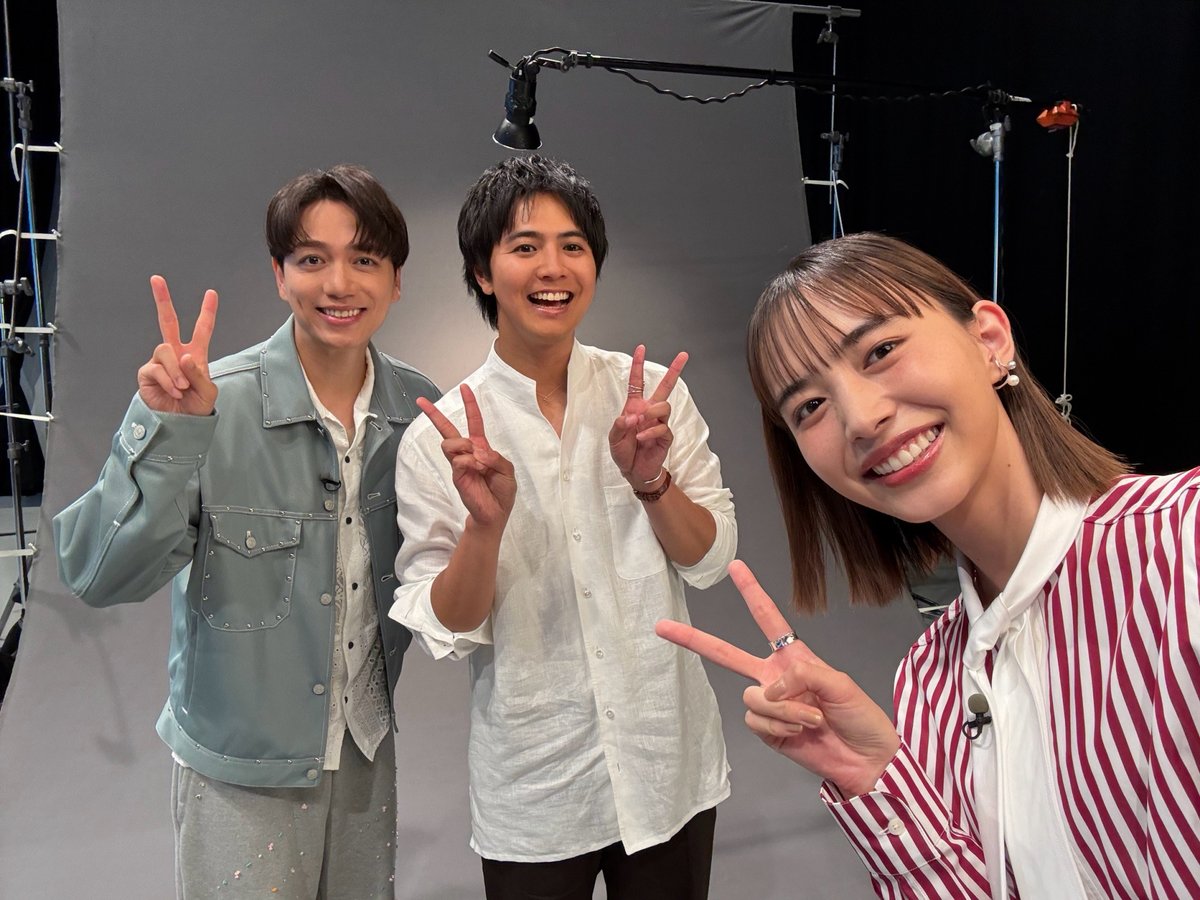 oshare_clip_ntv's tweet photo. ／
#おしゃれクリップ
今夜の放送はいかがでしたか？🍯
＼

#片寄涼太 さん回は
8/23(日)21:59まで #TVer 見逃し配信中📡✨
こちらから🔽
🔗https://t.co/GfmwUHZ4cv

次回のゲストは #今井翼 さん🪽
お楽しみに☁️

#山崎育三郎 #井桁弘恵 #佐倉綾音 https://t.co/Gb284qgkFg