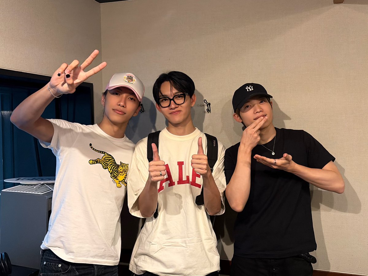 From_INI's tweet photo. ＼今週もありがとうございました／
木村柾哉&amp;田島将吾&amp;池﨑理人

今週も良質な懺悔ありがとうございました！
みなさんが前に進めることを祈ってます🙏
３人のご飯はお蕎麦に決定🥢

#INI #MINI
https://t.co/DroJTvs4rZ https://t.co/Yoa1Ss5WO7
