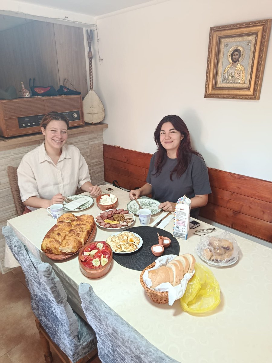 prenocistelelic's tweet photo. Наше драге гошће из Новог Сада и Шапца, Србија 😊🇷🇸
Our dear guests from Novi Sad and Šabac, Serbia
#prenocistelelic #selolelic #selo #lelic #srbija #seoskiturizamsrbije #seoskiturizam #dorucak #seoskahrana #hrana #breakfast #food #essen #frühstück https://t.co/IfEVJqGuYG