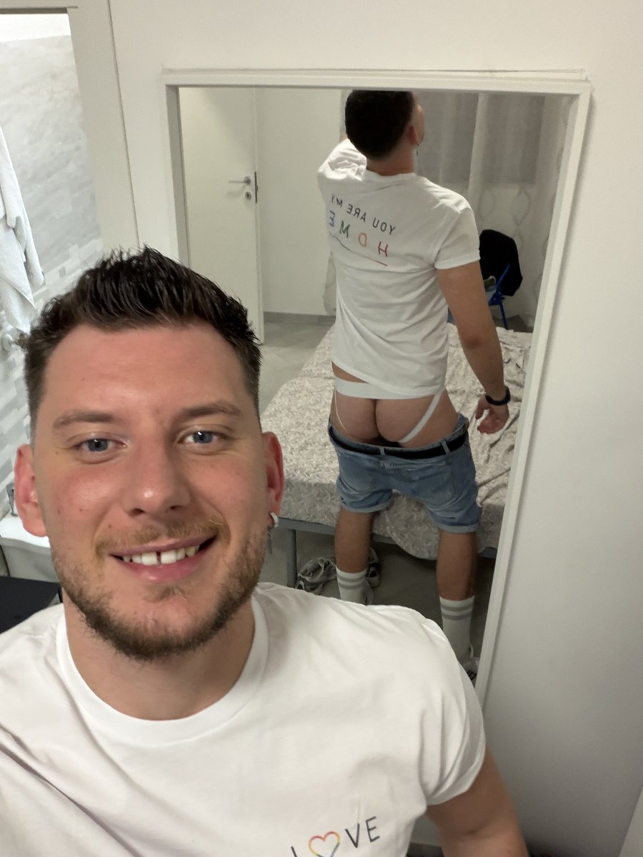 dabi18755397's tweet photo. @LucaMan30038262 😈🥵 https://t.co/HC5N5hI0nn